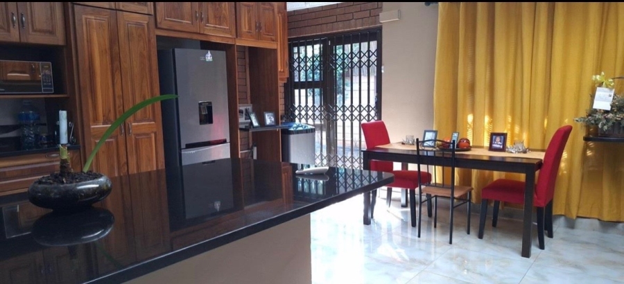 3 Bedroom Property for Sale in Chase Valley Heights KwaZulu-Natal
