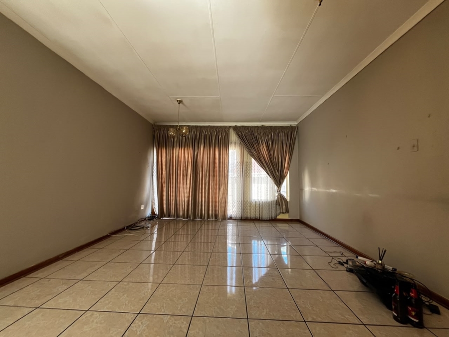 3 Bedroom Property for Sale in Aviary Hill KwaZulu-Natal