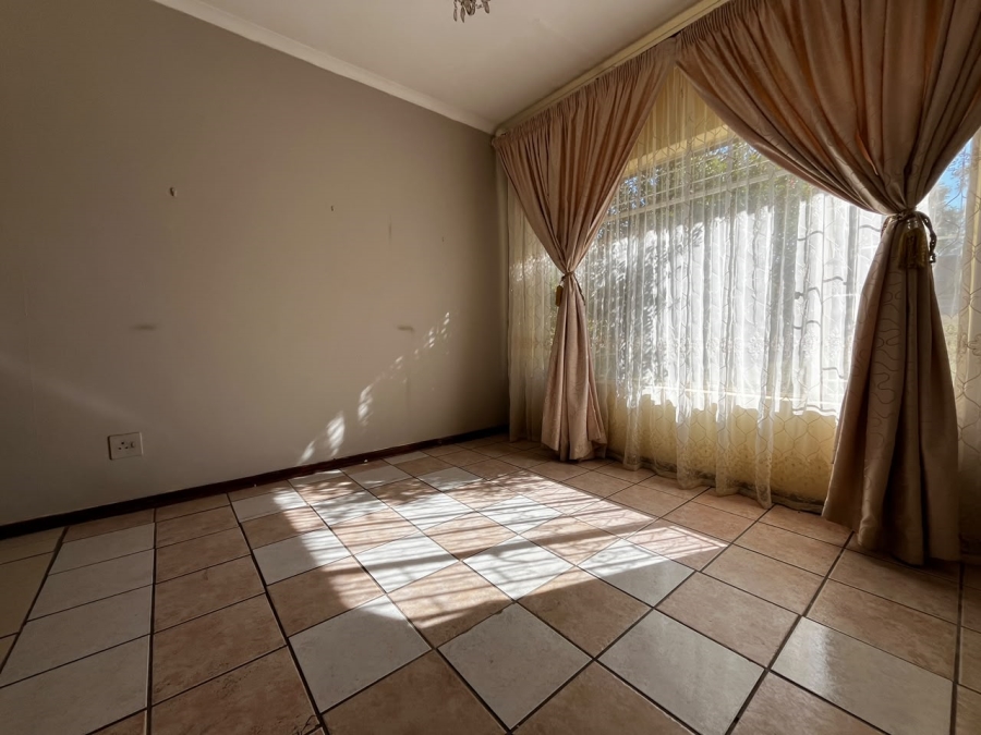 3 Bedroom Property for Sale in Aviary Hill KwaZulu-Natal