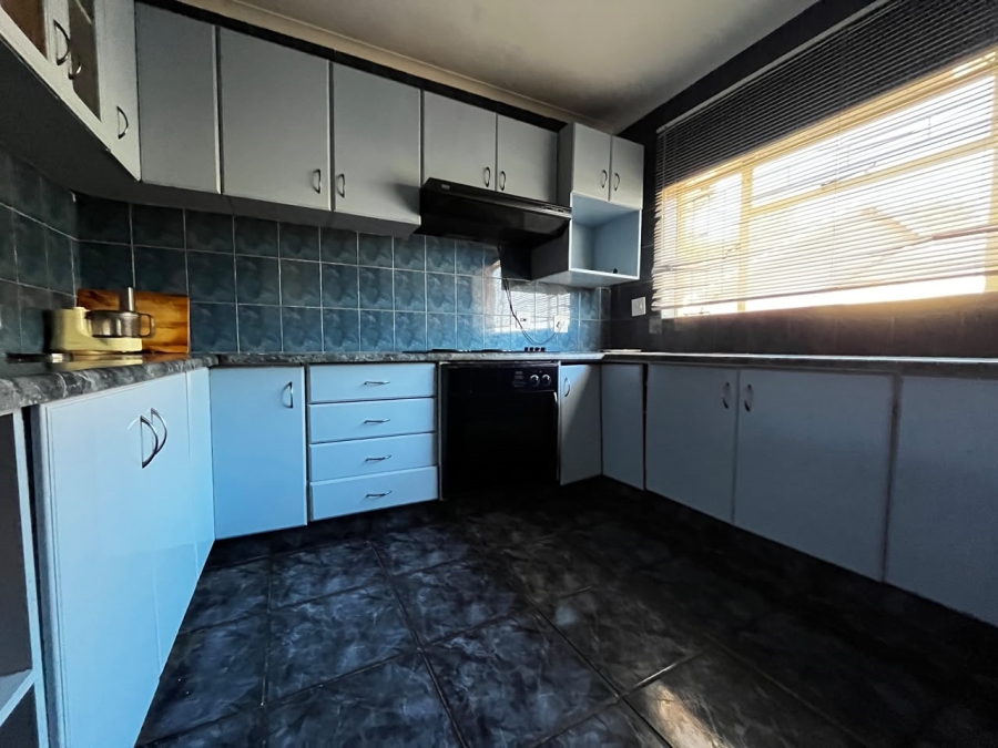 3 Bedroom Property for Sale in Aviary Hill KwaZulu-Natal