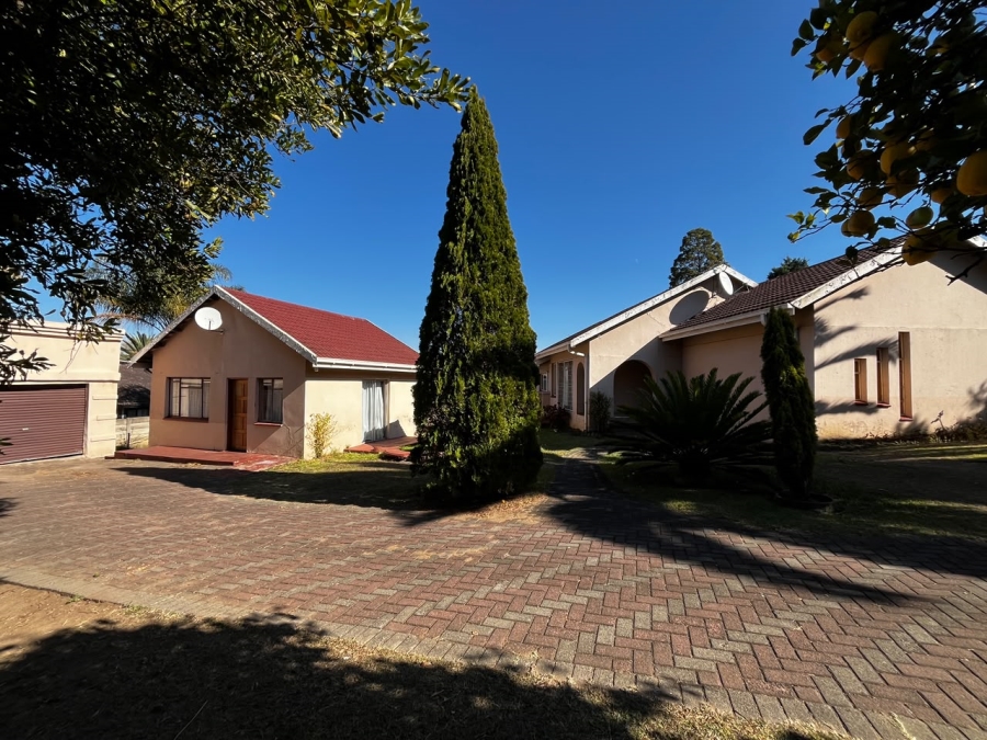 3 Bedroom Property for Sale in Aviary Hill KwaZulu-Natal