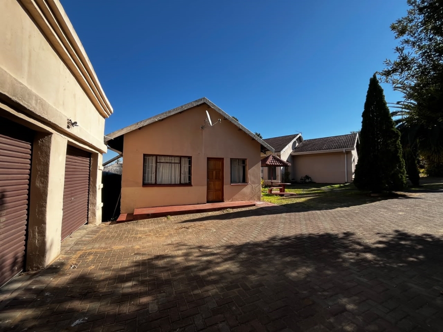 3 Bedroom Property for Sale in Aviary Hill KwaZulu-Natal