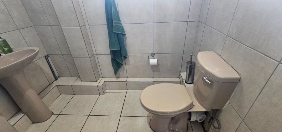 To Let 2 Bedroom Property for Rent in Overport KwaZulu-Natal