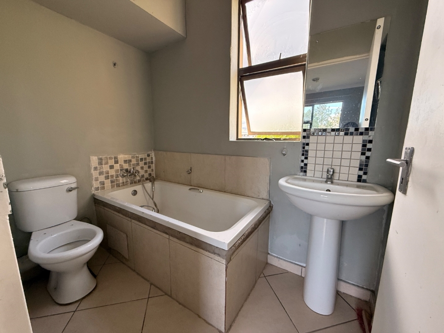 To Let 2 Bedroom Property for Rent in Madadeni J KwaZulu-Natal