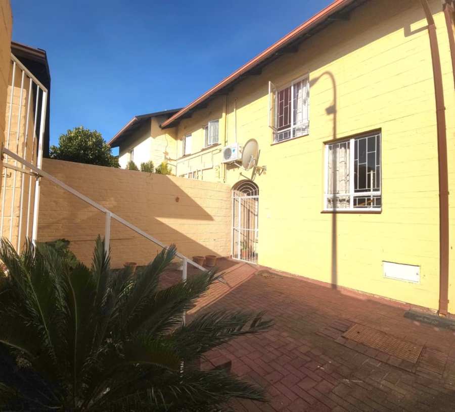 3 Bedroom Property for Sale in Huttenheights KwaZulu-Natal