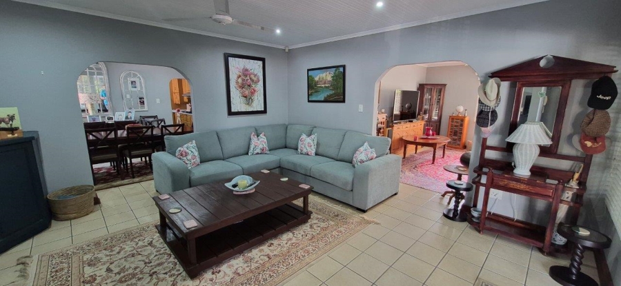 3 Bedroom Property for Sale in Umtentweni KwaZulu-Natal