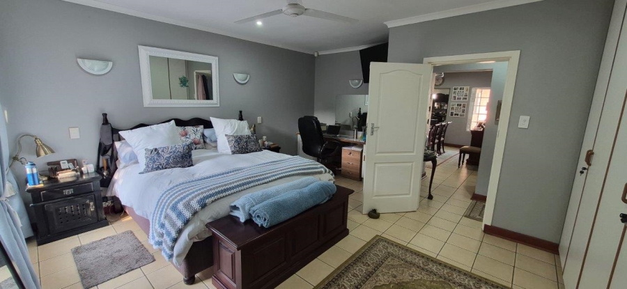 3 Bedroom Property for Sale in Umtentweni KwaZulu-Natal