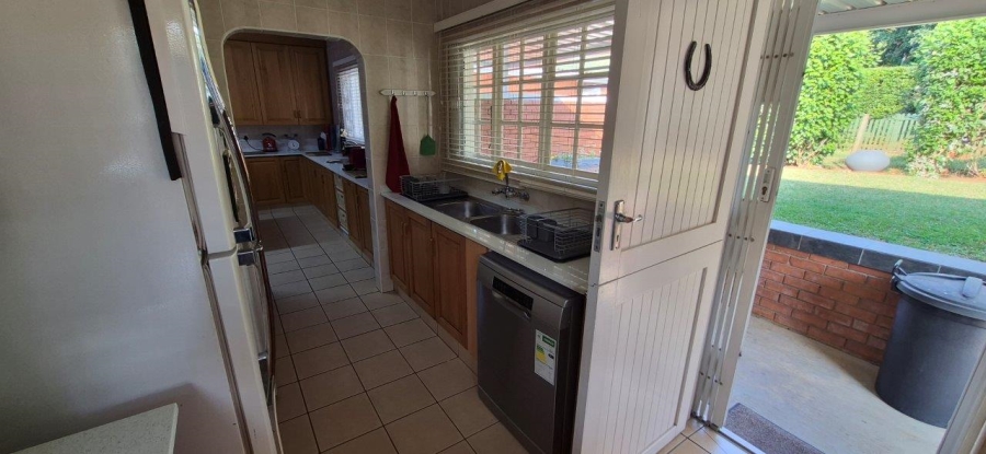 3 Bedroom Property for Sale in Umtentweni KwaZulu-Natal