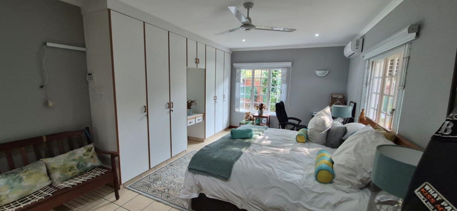 3 Bedroom Property for Sale in Umtentweni KwaZulu-Natal