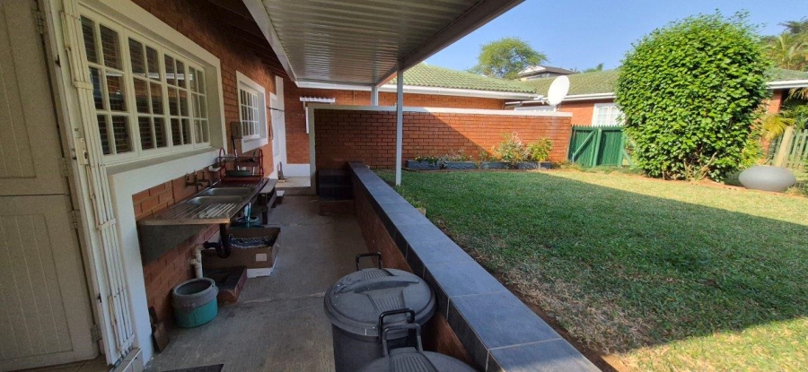 3 Bedroom Property for Sale in Umtentweni KwaZulu-Natal