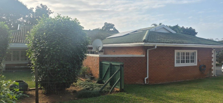 3 Bedroom Property for Sale in Umtentweni KwaZulu-Natal