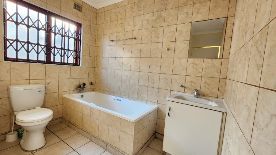 4 Bedroom Property for Sale in Shelly Beach KwaZulu-Natal