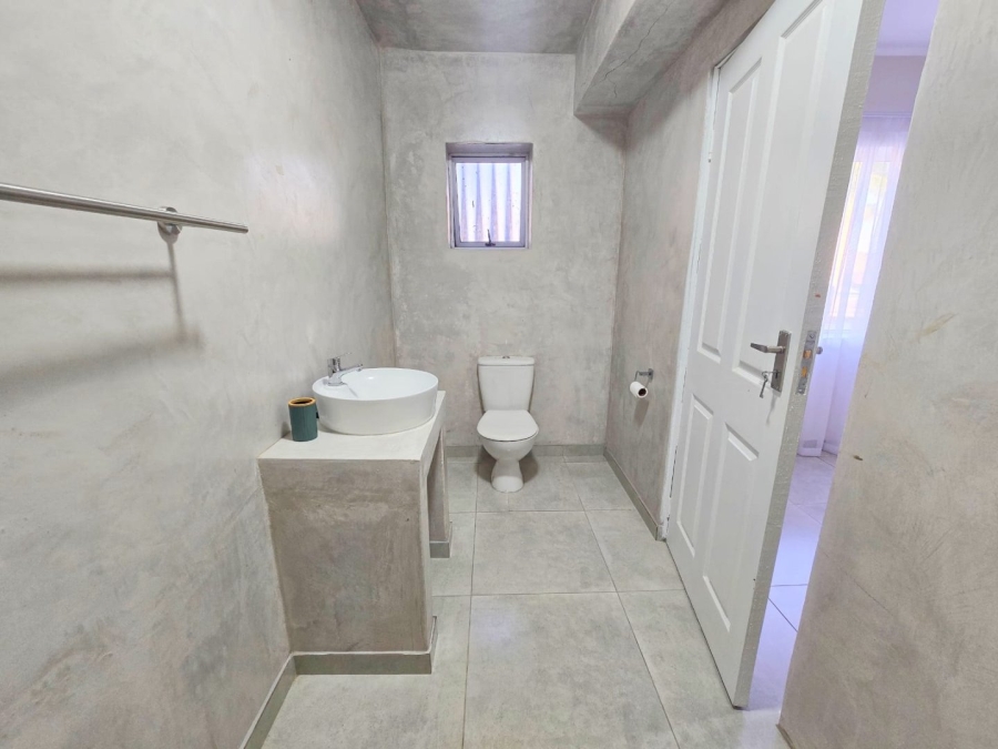 10 Bedroom Property for Sale in Blythedale KwaZulu-Natal