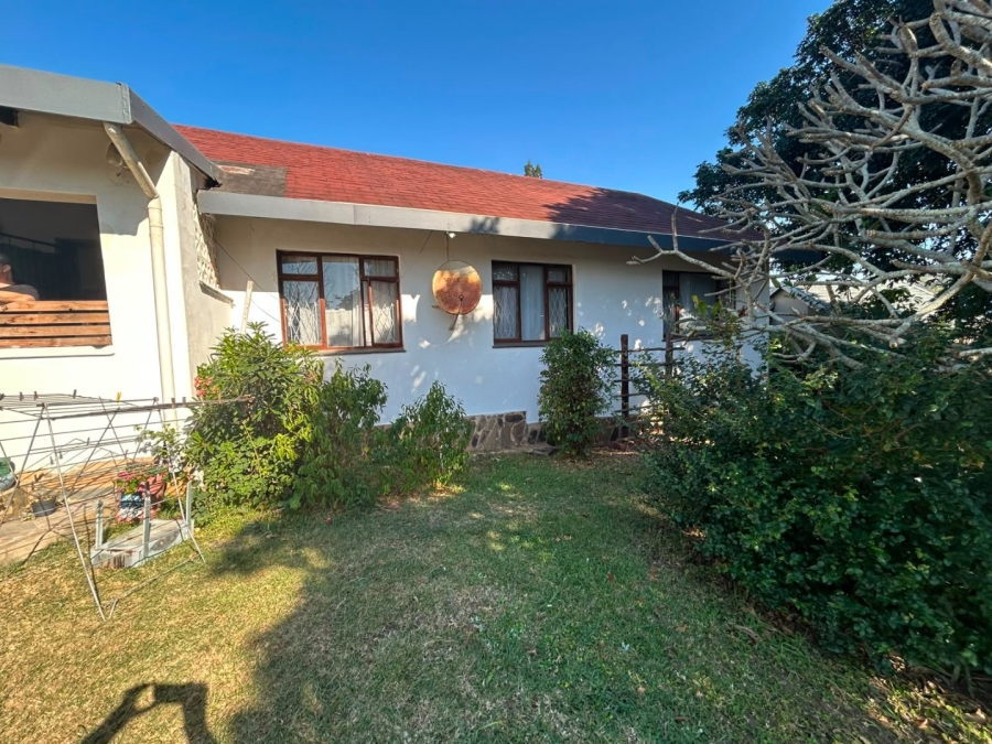 3 Bedroom Property for Sale in Port Edward KwaZulu-Natal