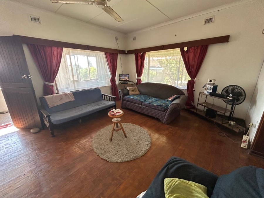 3 Bedroom Property for Sale in Port Edward KwaZulu-Natal