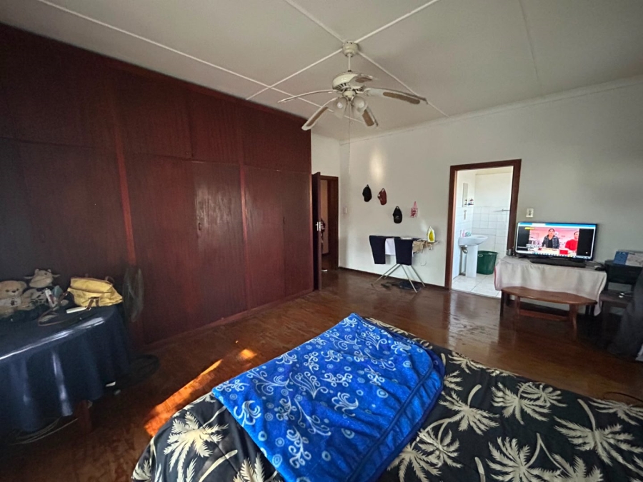 3 Bedroom Property for Sale in Port Edward KwaZulu-Natal