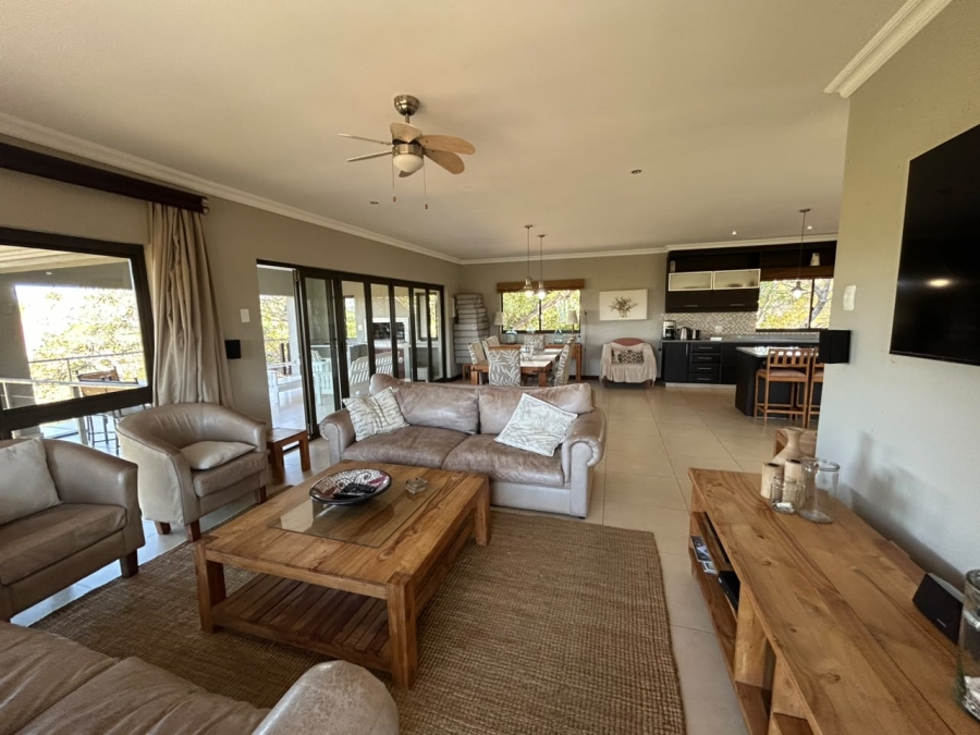 4 Bedroom Property for Sale in Leisure Bay KwaZulu-Natal