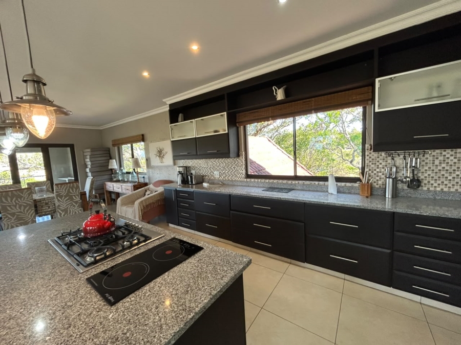 4 Bedroom Property for Sale in Leisure Bay KwaZulu-Natal