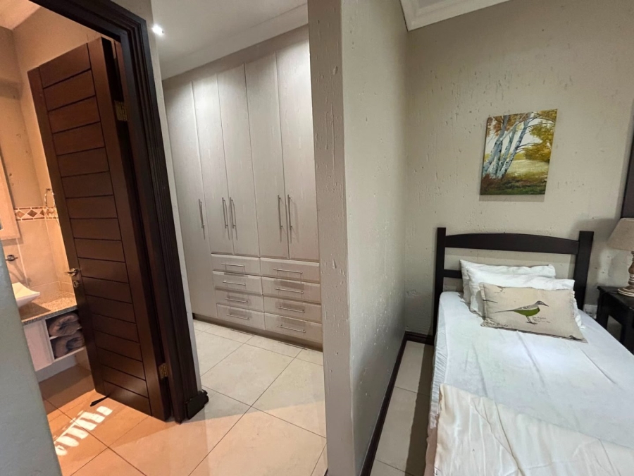 4 Bedroom Property for Sale in Leisure Bay KwaZulu-Natal