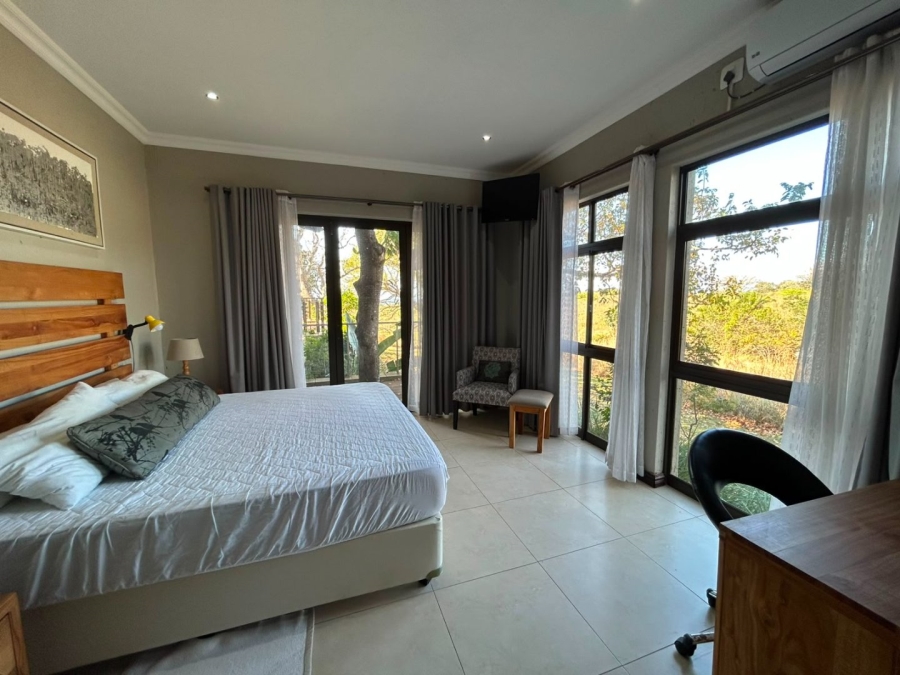 4 Bedroom Property for Sale in Leisure Bay KwaZulu-Natal