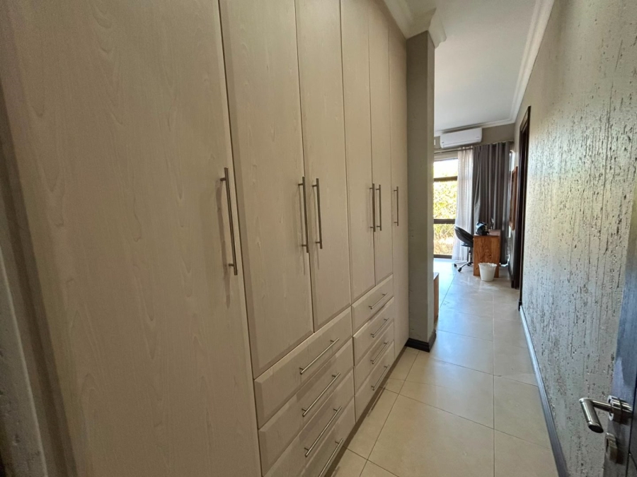 4 Bedroom Property for Sale in Leisure Bay KwaZulu-Natal