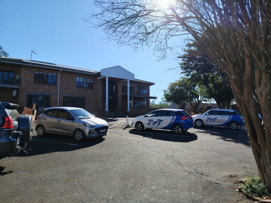 To Let Commercial Property for Rent in Hillcrest Central KwaZulu-Natal