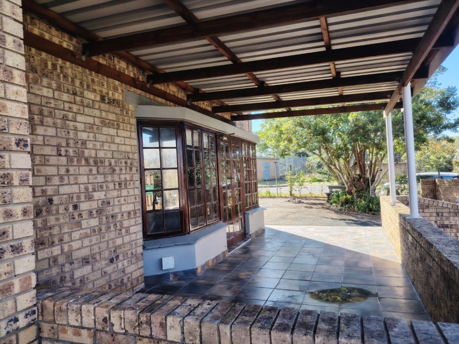 To Let Commercial Property for Rent in Hillcrest Central KwaZulu-Natal