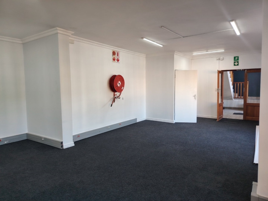 To Let Commercial Property for Rent in Hillcrest Central KwaZulu-Natal
