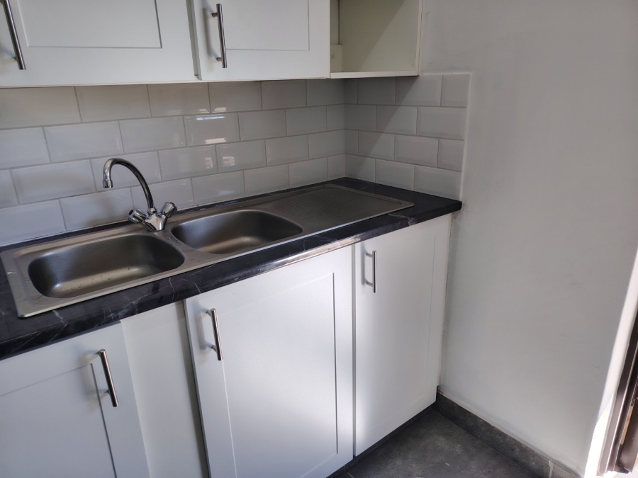 To Let Commercial Property for Rent in Hillcrest Central KwaZulu-Natal