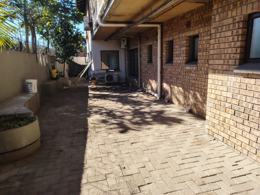 To Let Commercial Property for Rent in Hillcrest Central KwaZulu-Natal