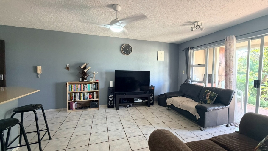 2 Bedroom Property for Sale in Uvongo KwaZulu-Natal