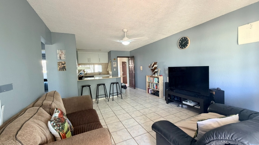 2 Bedroom Property for Sale in Uvongo KwaZulu-Natal