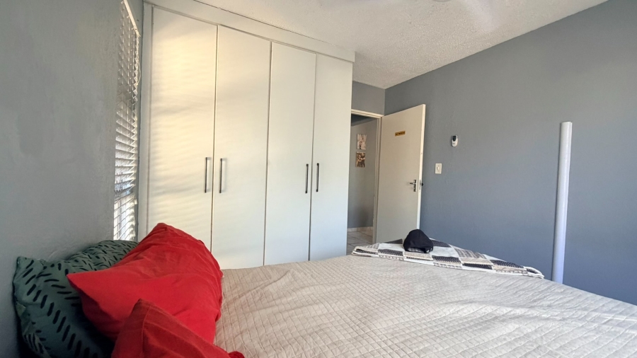 2 Bedroom Property for Sale in Uvongo KwaZulu-Natal