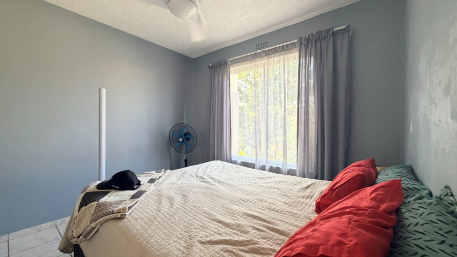 2 Bedroom Property for Sale in Uvongo KwaZulu-Natal