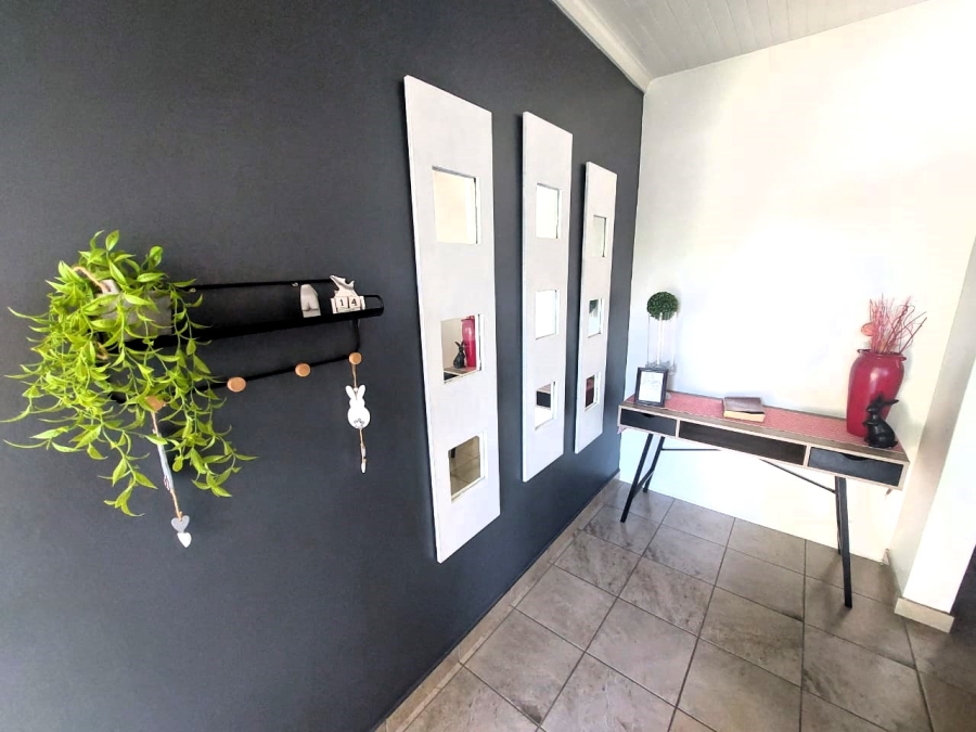 3 Bedroom Property for Sale in Pioneer Park KwaZulu-Natal