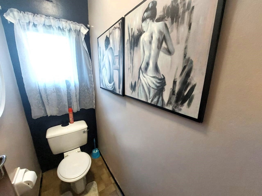 3 Bedroom Property for Sale in Pioneer Park KwaZulu-Natal