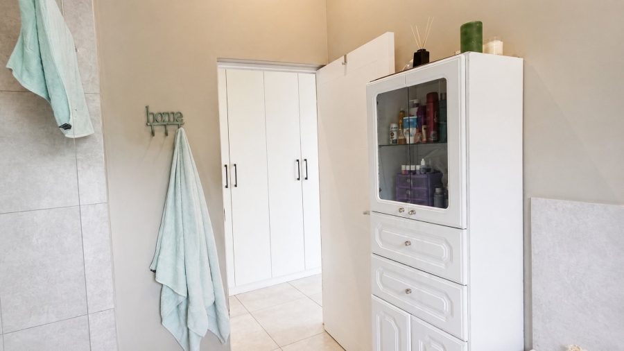 4 Bedroom Property for Sale in Palm Lakes Estate KwaZulu-Natal