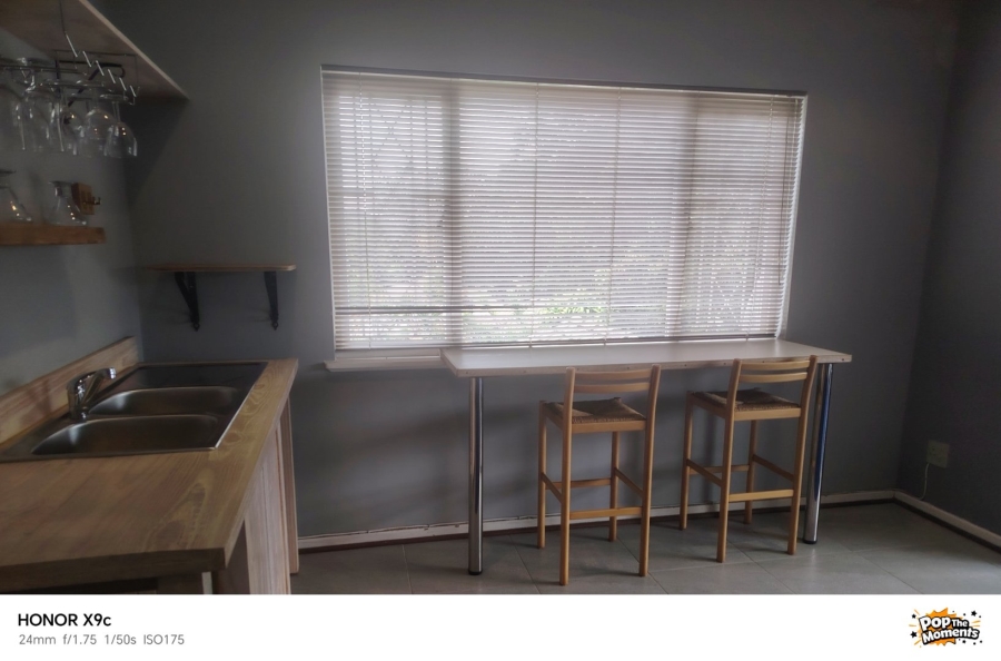 To Let Commercial Property for Rent in Kloof KwaZulu-Natal