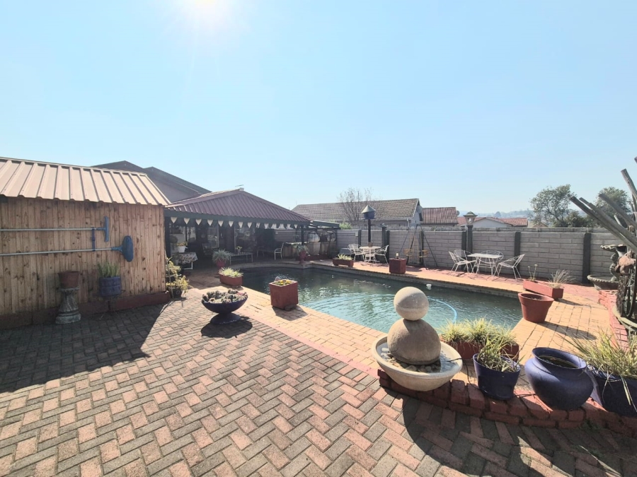 3 Bedroom Property for Sale in Pioneer Park KwaZulu-Natal