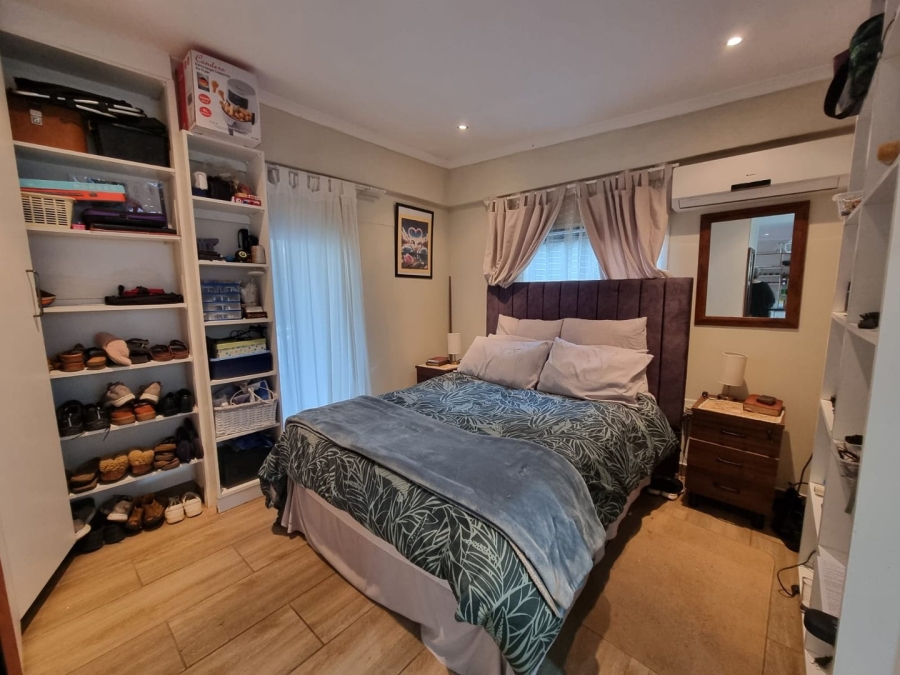 1 Bedroom Property for Sale in Sunwich Port KwaZulu-Natal