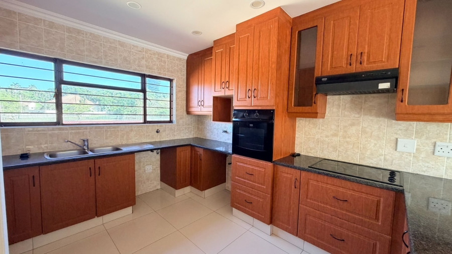 4 Bedroom Property for Sale in St Michaels On Sea KwaZulu-Natal