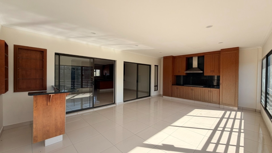 4 Bedroom Property for Sale in St Michaels On Sea KwaZulu-Natal