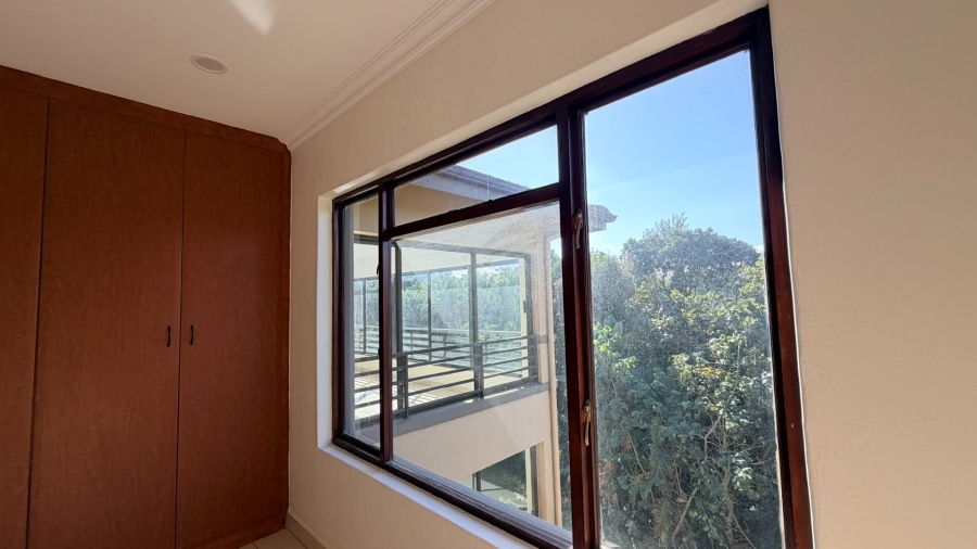 4 Bedroom Property for Sale in St Michaels On Sea KwaZulu-Natal
