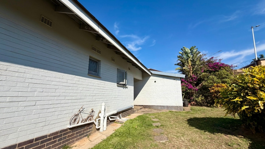 3 Bedroom Property for Sale in St Michaels On Sea KwaZulu-Natal