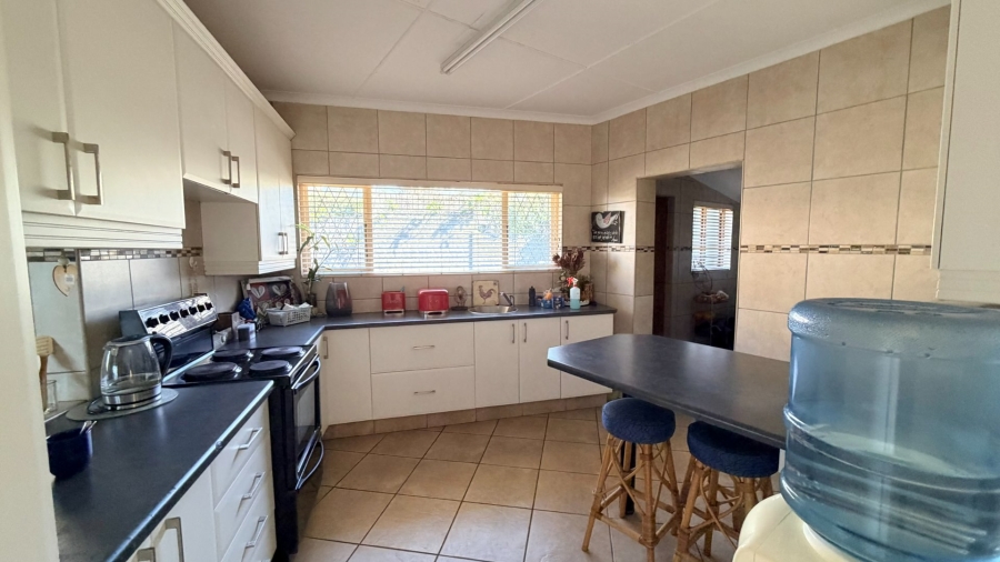 3 Bedroom Property for Sale in St Michaels On Sea KwaZulu-Natal