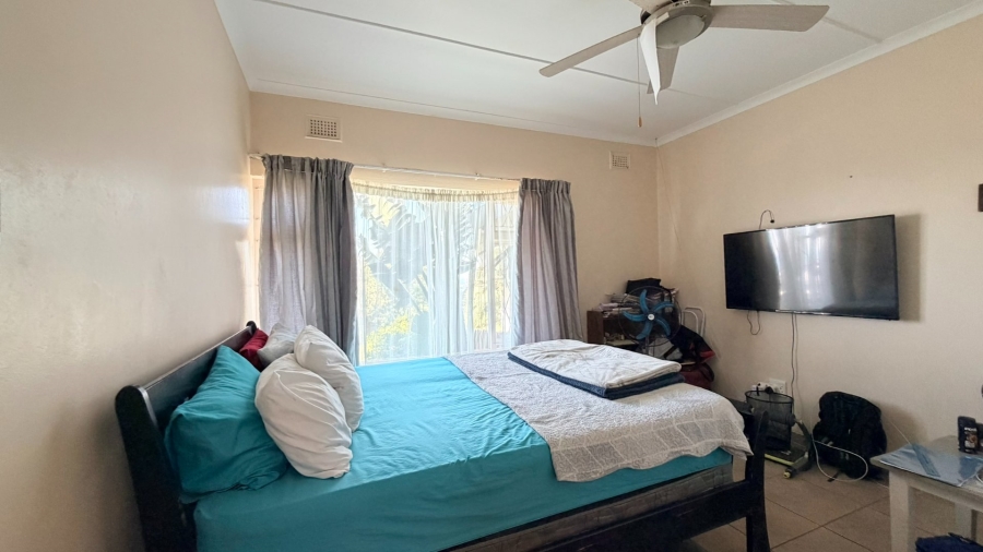3 Bedroom Property for Sale in St Michaels On Sea KwaZulu-Natal