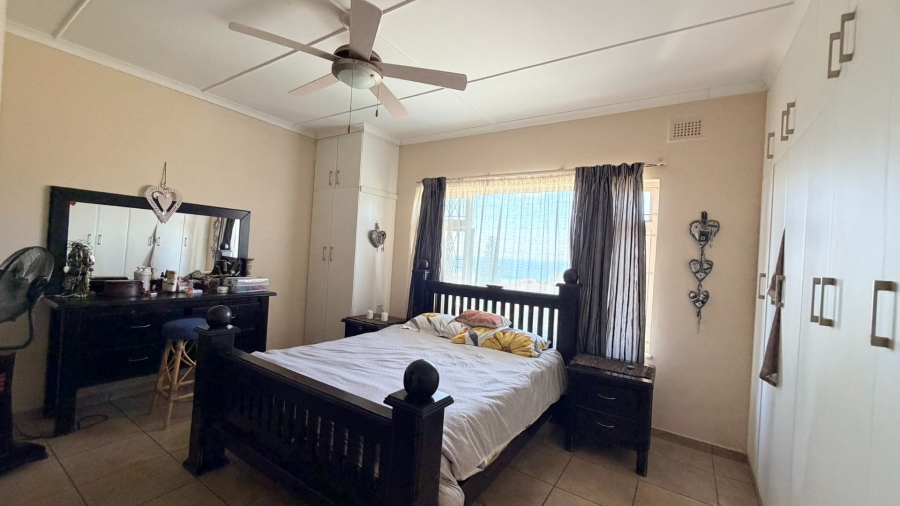 3 Bedroom Property for Sale in St Michaels On Sea KwaZulu-Natal