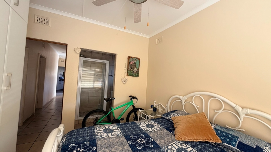 3 Bedroom Property for Sale in St Michaels On Sea KwaZulu-Natal