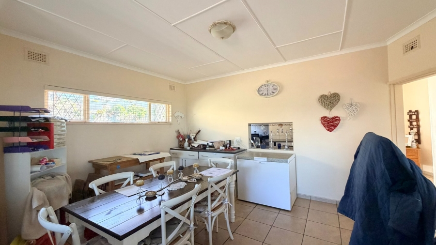 3 Bedroom Property for Sale in St Michaels On Sea KwaZulu-Natal