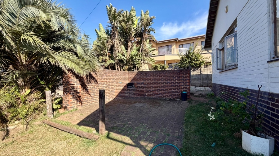 3 Bedroom Property for Sale in St Michaels On Sea KwaZulu-Natal